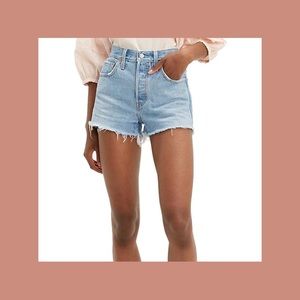 Levi, high-waisted denim shorts. Waist:28